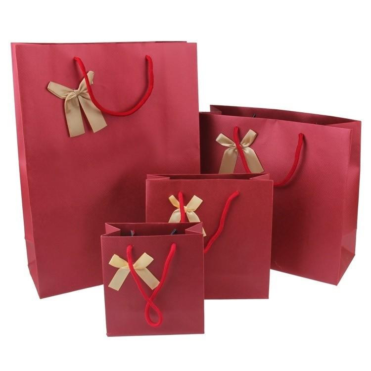 メッセージを添える、ひと工夫、ひと声で大きな感動を。本当の贈り物を届けよう。誕生日プレゼント BIRTHDAYS誕生日ポータル ONEBIRTHDAYS