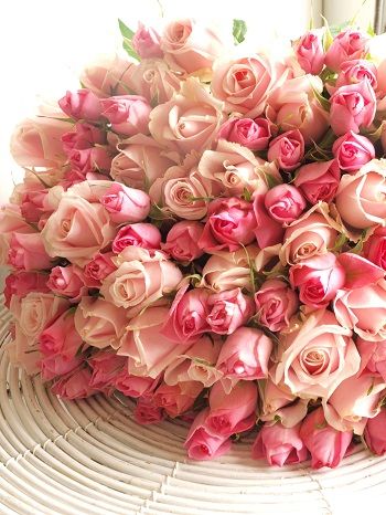 かわいいピンクの花束 1044お祝い,お誕生日 フラワーおの気持ちの込もったお花をお届けします