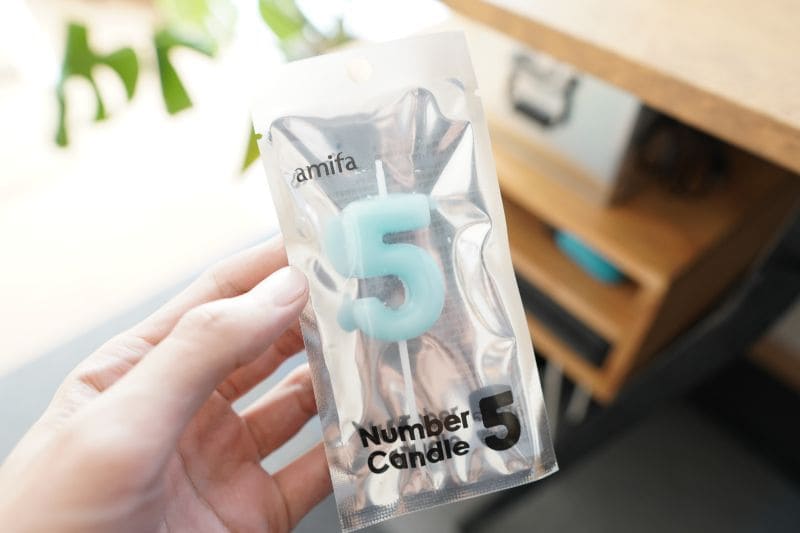 誕生日グッズは セリア が最強！カラバリ豊富なうねうねバルーンろうそくがおすすめHugMugウーマンエキサイト