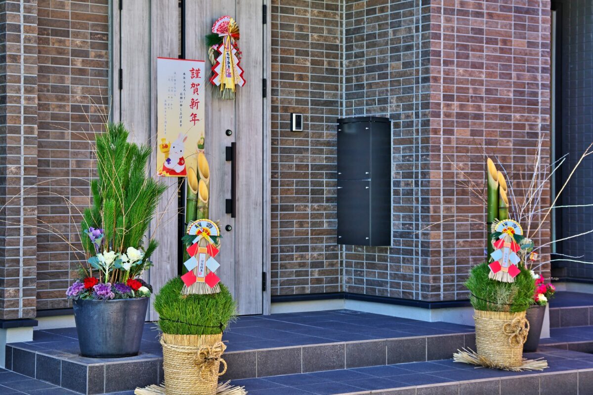 正月飾りはいつからいつまで飾るもの？正しい捨て方も教えます！sotokoto online ソトコトオンライン