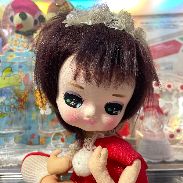 メリークリスマス！！本日、箱が届きました！！ サンタさんからの・ではなく 待ちに待った年賀状が、完成しました＼ ^o^先日の悩ましいポーズからは、想像できない出来上がりですヾ ≧▽≦ ﾉ ここ数年、取引先の方からの年賀状の感想を 聞くのが楽しみになっ