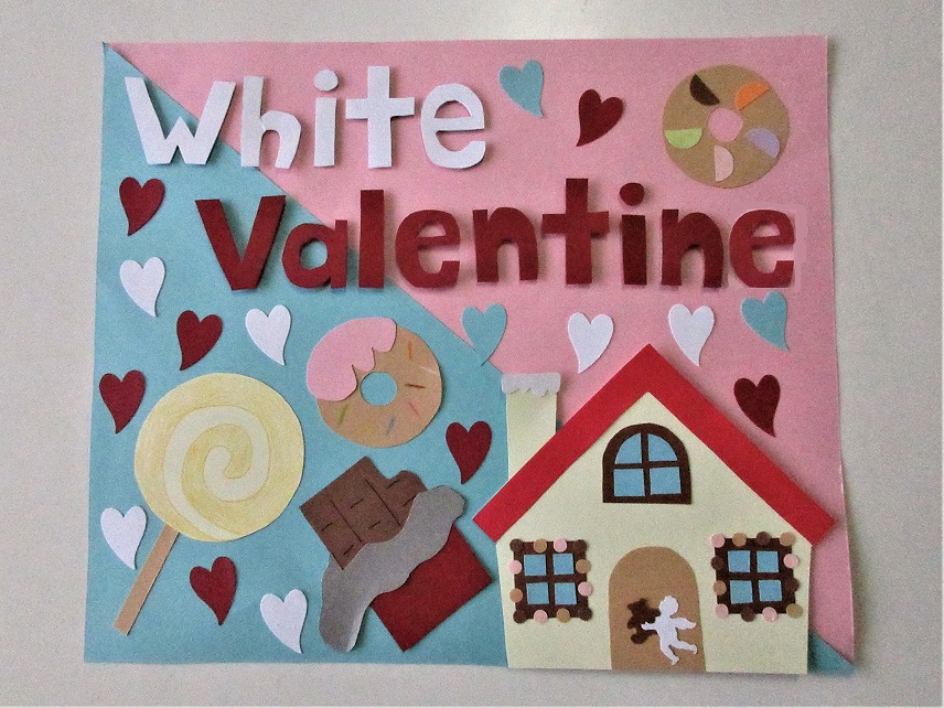 壁面装飾の作品を展示しました。保育モデル3年岡山県立鴨方高等学校