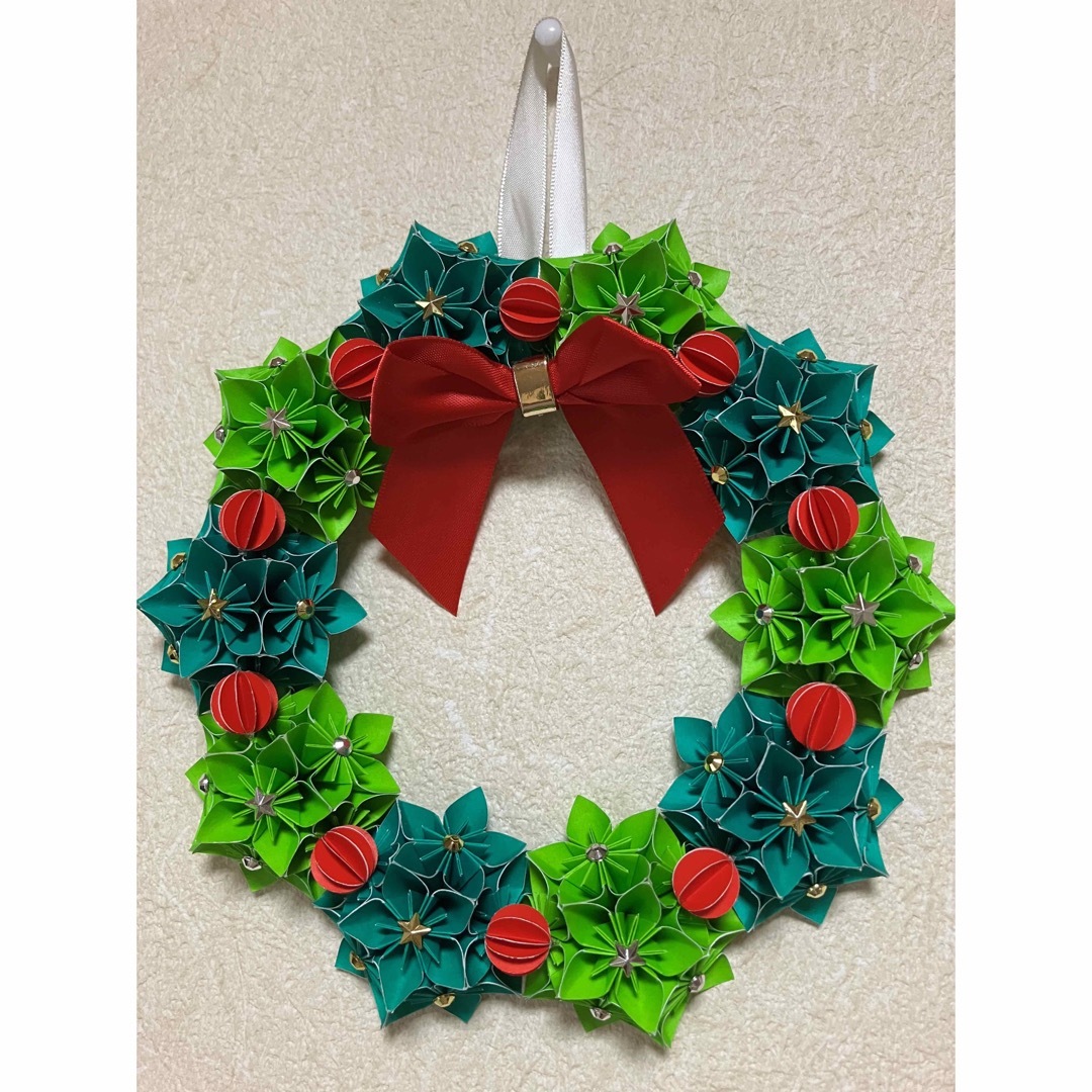 折り紙のリース風クリスマスオーナメントの作り方見たものクリップ