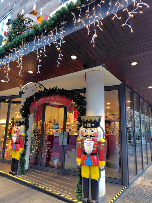 世界一有名なクリスマスマーケット！ニュルンベルク クリスマスマーケット2025 スケジュール・行き方・最新情報トラベルスタンダードジャパン