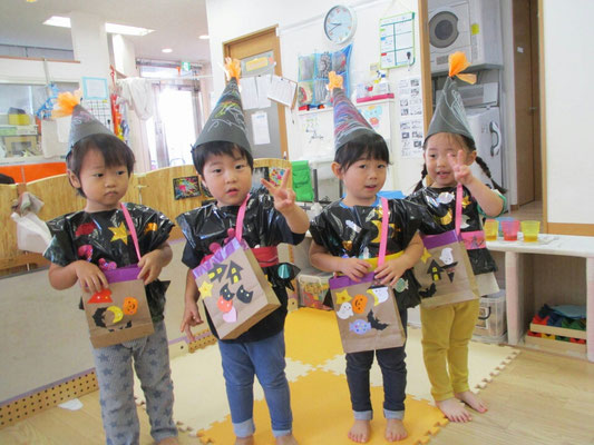 450人の保育園児がハロウィン仮装でまちあるき中川駅前商業地区振興会