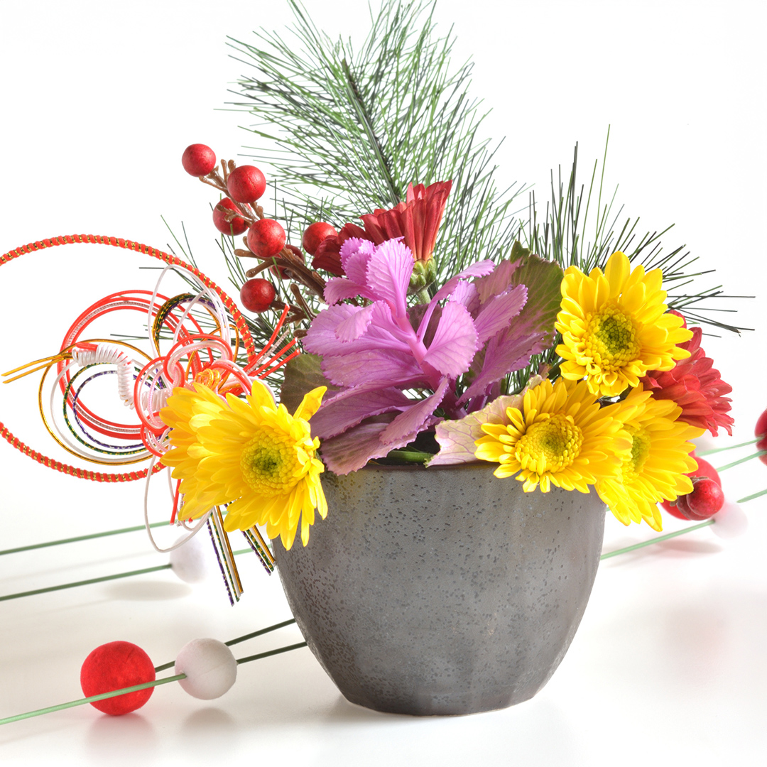 花と迎えるお正月。松、梅、竹 縁起がよい花とは？お正月飾りにおすすめの2024年新作アレンジメント青山花茂BLOG