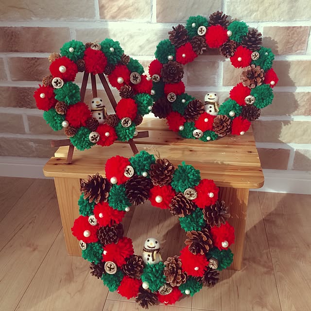 クリスマス リース*ポンポンで作る ハンドメイド