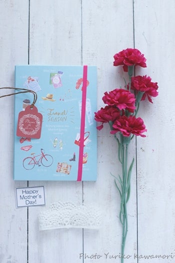 ダイソーのカーネーションで、母の日ラッピング♪プチプラ花コーデ