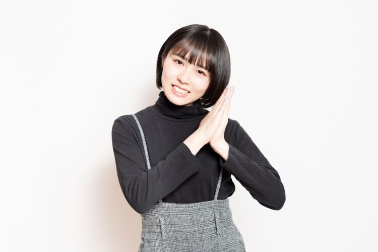 ドライブデートの服装どうする？ シーズン別コーデ例 イラスト付き 「マイナビウーマン」