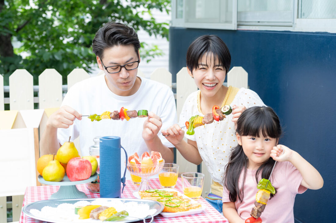 おうちのお庭でバーベキュー BBQ をしてみよう 注意点や用意する道具完全ガイド- Campifyマガジン