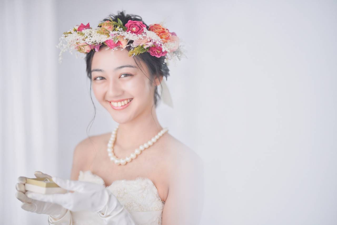 結婚式のプロフィールムービーのおすすめ曲23選！泣ける・新郎新婦に合う明るい歌を紹介 2025年10月ライブUtaTen