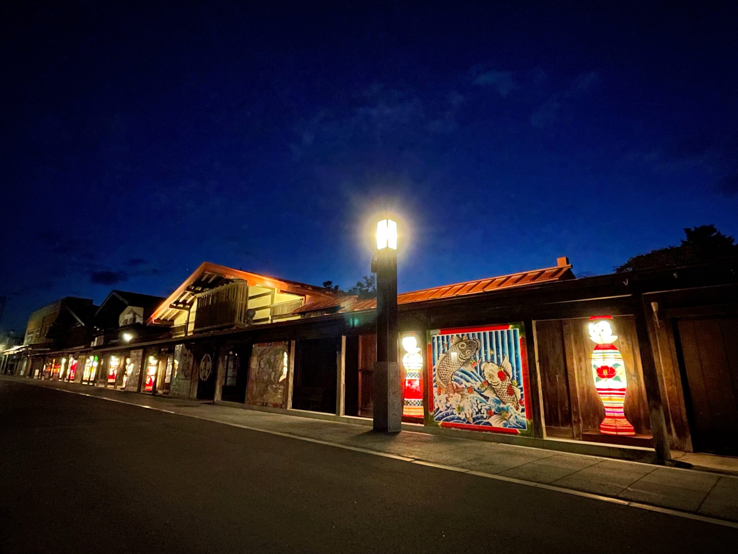 ねぷた灯篭240個「こみせ通り」彩る 2017 青森・黒石 – 青森 オンライン最新情報