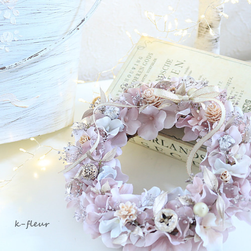 グレイッシュピンクのクリスマスリース Fla-co フラコ- フラワーアレンジ作品投稿サイト