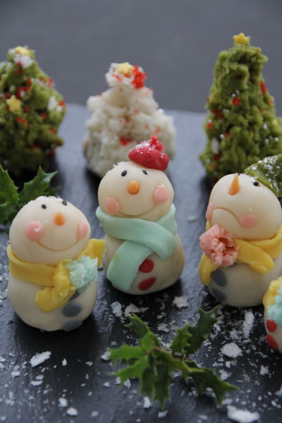 季節を巡る和菓子 ― クリスマス・お正月 – にしZINE