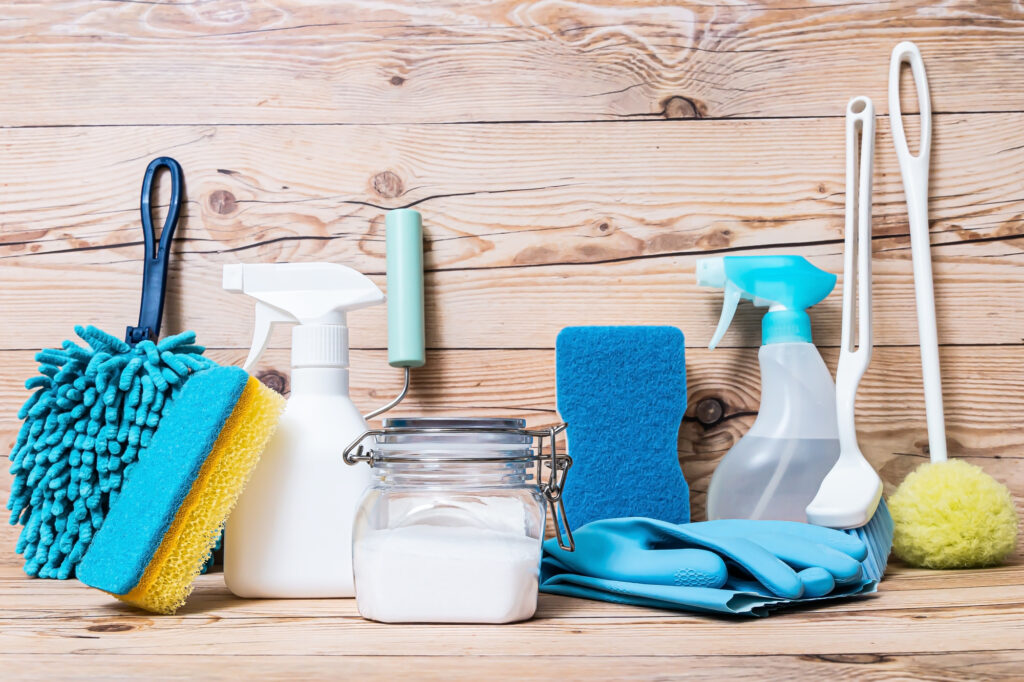 大掃除はいつまでにするのが正解？きれいな部屋で良い年を迎えよう！ブランド品の買取ならエコリング