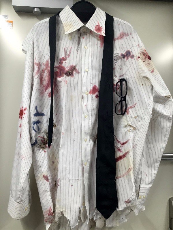 DIY Halloweenに向けてゾンビ服作り！誰でもそれっぽいのが簡単にできます♪ - YouTube