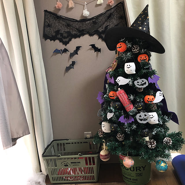100均で揃う！ハロウィンツリーオーナメントの賢い選び方とDIYアイデア
