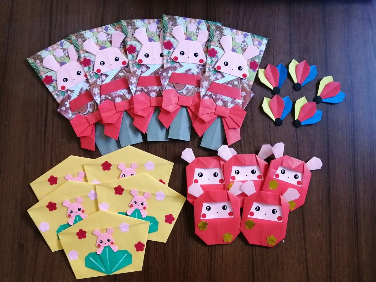 Amazonお正月壁面飾り 梅 干支 画用紙 冬壁面飾り ガーランド 保育教材正月飾りおもちゃ