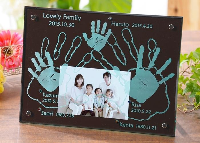 還暦・喜寿祝いに！孫の手形アートでつくる喜ばれるギフト6選とくべつをつくるジャーナル