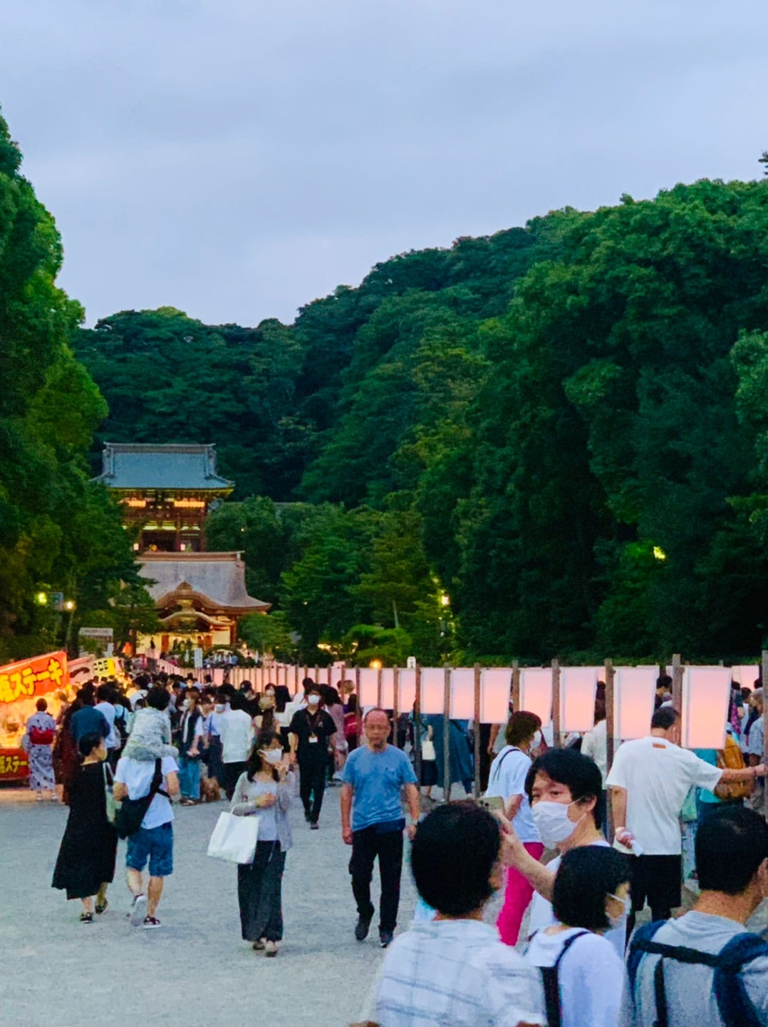 鎌倉ぼんぼり祭 日本の美を堪能。鶴岡八幡宮の夜を優しく照らすぼんぼりロードを歩こう！鎌倉水彩画塾