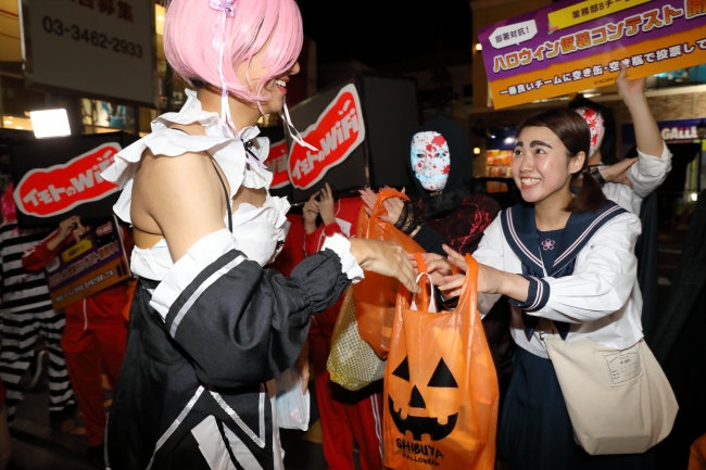 Amazon.co.jp: 日本技研工業 ストレッチ ゴミ袋 カラーポリ袋 日本技研工業 ごみ袋 45l 厚手 ゴミ袋 カラービニール袋 ポリ袋 黒GPカラーパック 10枚入 袋 制作素材 衣装 装飾 子供 キッズ 手作り 体育祭 お遊戯会 発表会 学芸会 幼稚園 保育園 ハロウィン 仮装 工作夏休み