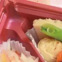 桃の節句🎎 ひな祭りのちらし寿司、ひな祭り弁当、海老ちらしに穴子ちらし、雛菓子などたくさんご用意してお待ちしております🥰おしとり梅の花おしとり福山店福山豆腐湯葉湯葉揚げ田楽しゅうまいお雛様桃の節句ちらし寿司