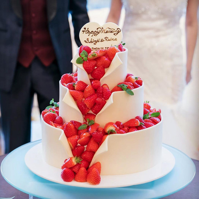 クリスマスを彩る♪冬婚向け「ウエディングケーキ」最新デザイン集ゼクシィ
