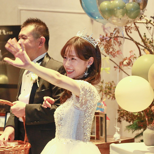 ウェディング 髪飾り 韓国 レディース シンプル 花嫁 クラウン ティアラ 結婚式 ブライダル エレガント プリンセス 誕生日 ウェディングブリリアントクラウンティアラ＆イヤリング ピアスセット 通信販売ブライダルウェディング通販 髪飾り