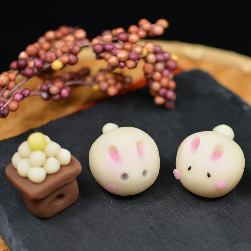 秋限定2025 木製 月飾りオブジェ ９月 お月見 うさぎとお団子～中秋の名月 季節飾り インテリア 置物～ その他インテリア雑貨TsünagaTTe つながって通販 17792373Creema クリーマ