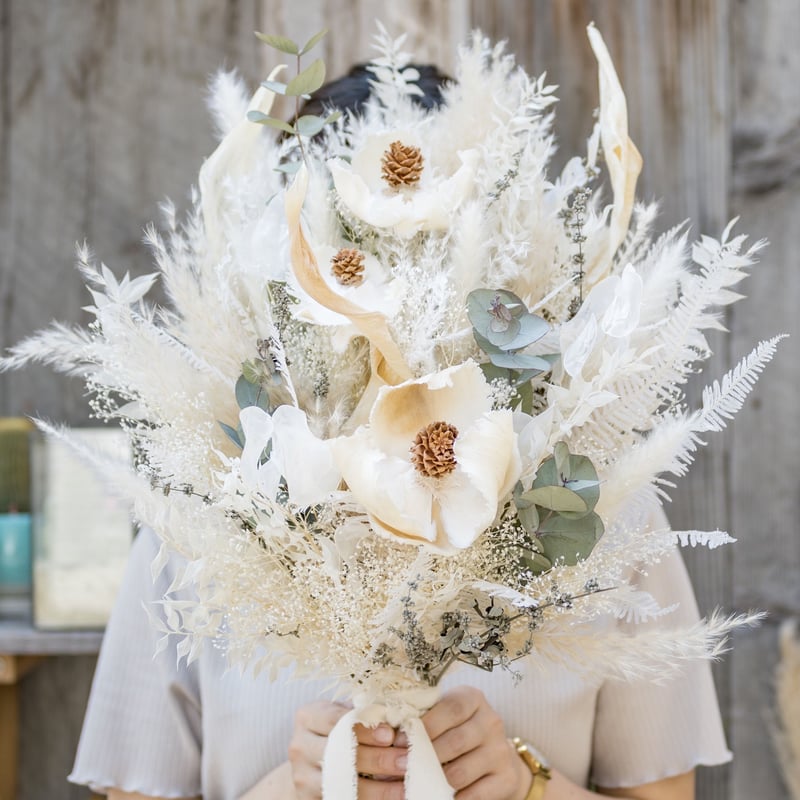 おしゃれ結婚式で最近よく見る“枝ブーケ”って？魅力を徹底解説！ARCH DAYS