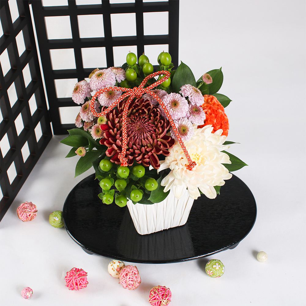 菊をオシャレに飾るポイントと扱い方♪重陽の節句をお祝い♪目黒区・世田谷区 自由が丘 フラワーアレンジメント教室プリザーブド・アーティフィシャル