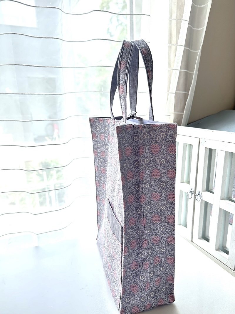 フォーマルサブバッグ セレモニーのサブバッグにピッタリ‼︎ リバティ生地のリバーシブルミニトートバッグ