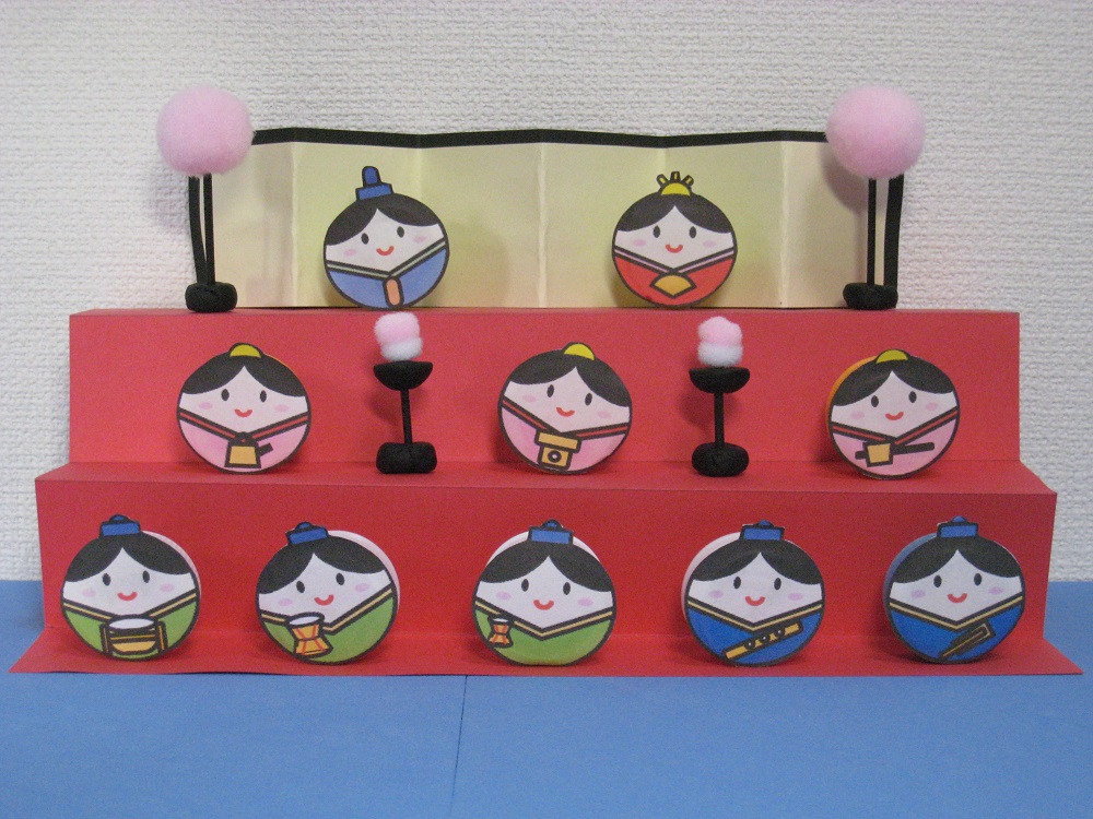 手作り・壁面「おひなさま」ひなまつりの歌にあわせて飾ってみようかすみそうブログ