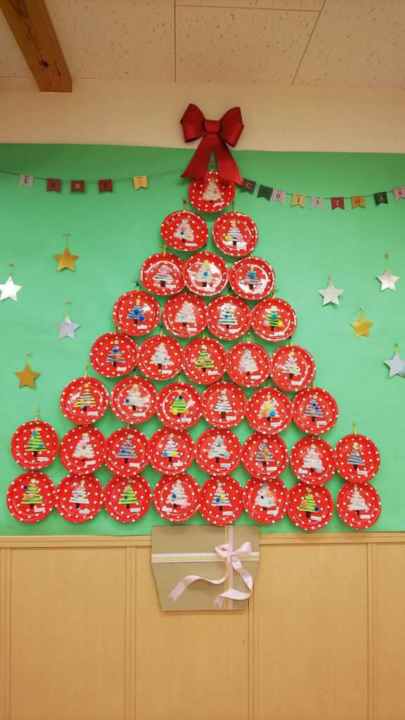 工作ネタ クリスマスの吊るし飾りChristmas Hanging Decorations 12月クリスマスオーナメントChristmasOrnaments高齢者レク・OT壁面飾り