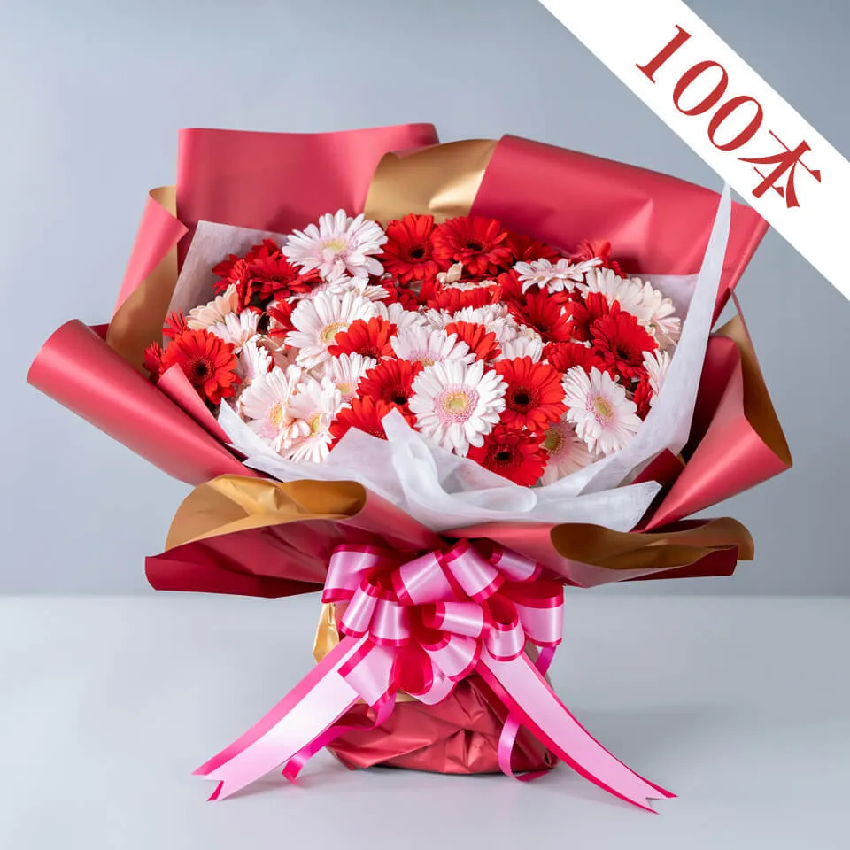 プロポーズのお花束🌼 色々な品種やサイズのガーベラ12本を使っています💐 