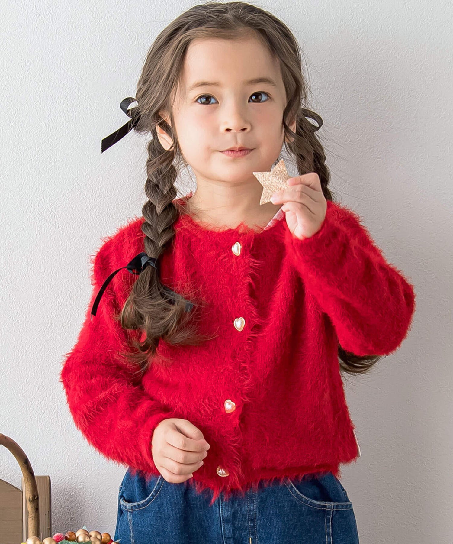 クリスマスをハンサムに楽しむ 緑コーデ11選VERY