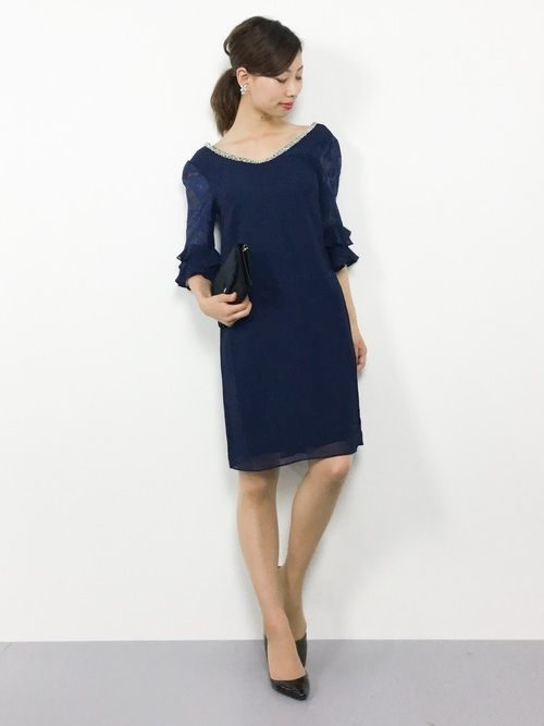 靴や髪型で見違える♡お呼ばれ向きネイビードレスについて徹底解説！ARINEアリネ