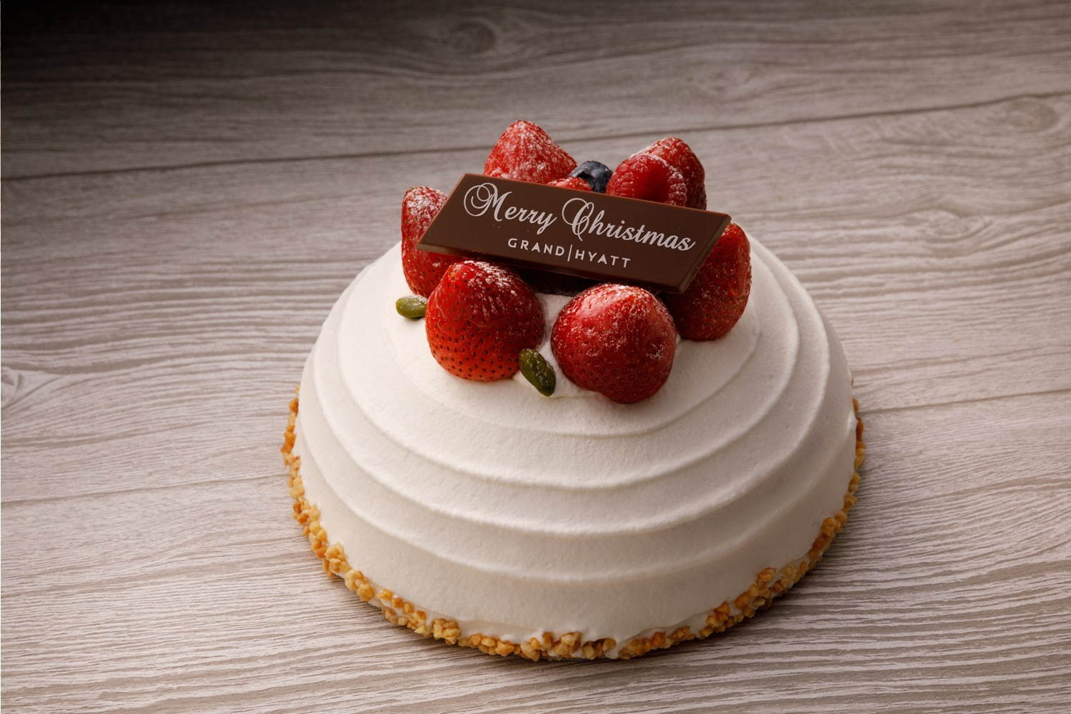 グランド ハイアット 福岡2022クリスマスケーキ、贅沢あまおうの2段重ねケーキなど - ファッションプレス