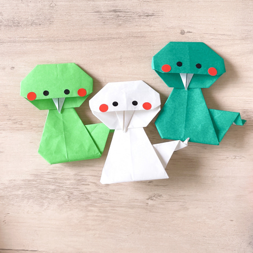 1枚の折り紙を折っていくだけで2025年のお正月にぴったりなアイテム完成に「いいアイデア」「簡単！」 1 3ライフスタイル ねとらぼ