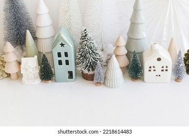 Amazon.co.jp: クリスマスツリー ミニ クリスマスツリー 卓上 白 ホワイト おしゃれ 高級 ハー 45cm 人気 小さめ 雪化粧 ミニ ツリー 葉が落ちない LEDライト付き ツリー小型 ツリー卓上 ツリー 小さい 卓上クリスマス ツリー 北欧 簡単設置 : おもちゃ