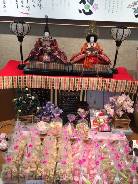 お雛さん お雛様の由来・飾る時期、雛人形の登場人物って誰？暮らし