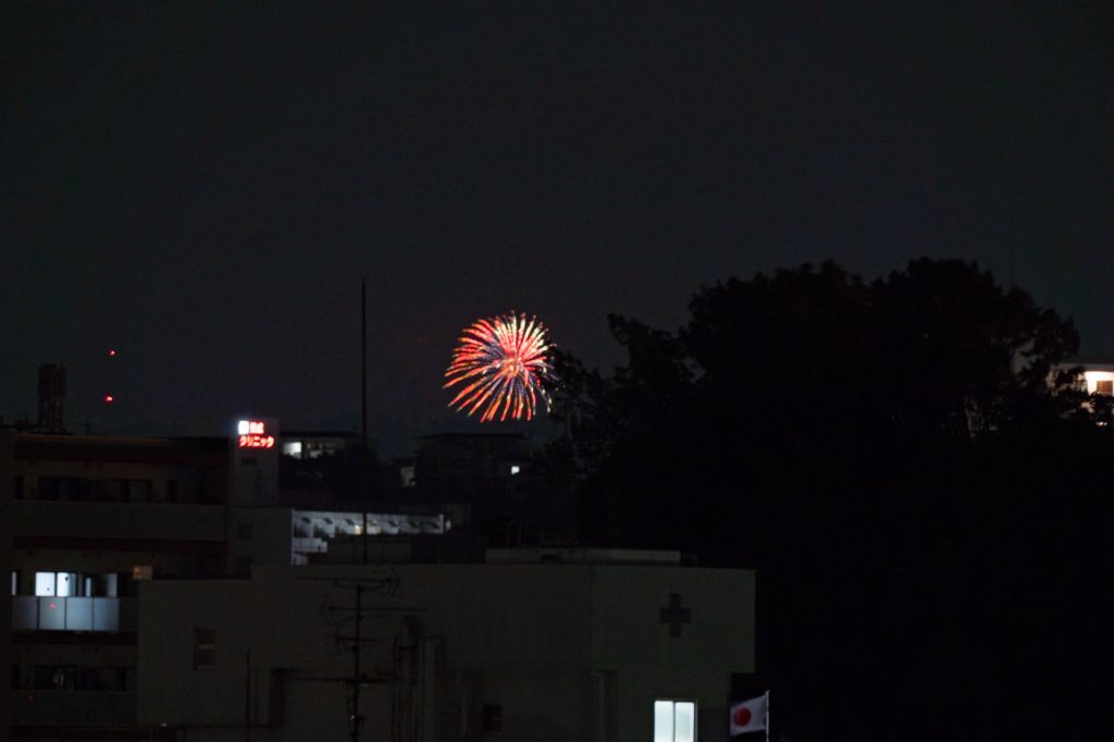 生駒どんどこ祭り花火2025の周辺ホテル宿は？穴場スポットも調査