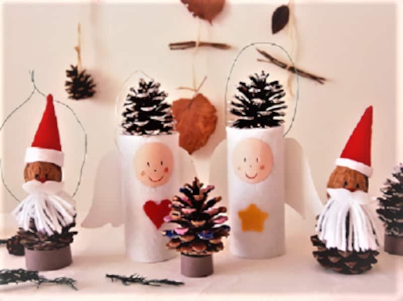 サンタクロース、クリスマスツリー、キャンドル、天使を作ります。 画用紙、紙皿、レースペーパー、ストロー、シール、お花紙などいろいろな材料を使って、 クリスマスの飾りを楽しく作りましょう♪ 作り方の説明書のほかに、現在作り方の動画を公開中ですのでよかったら