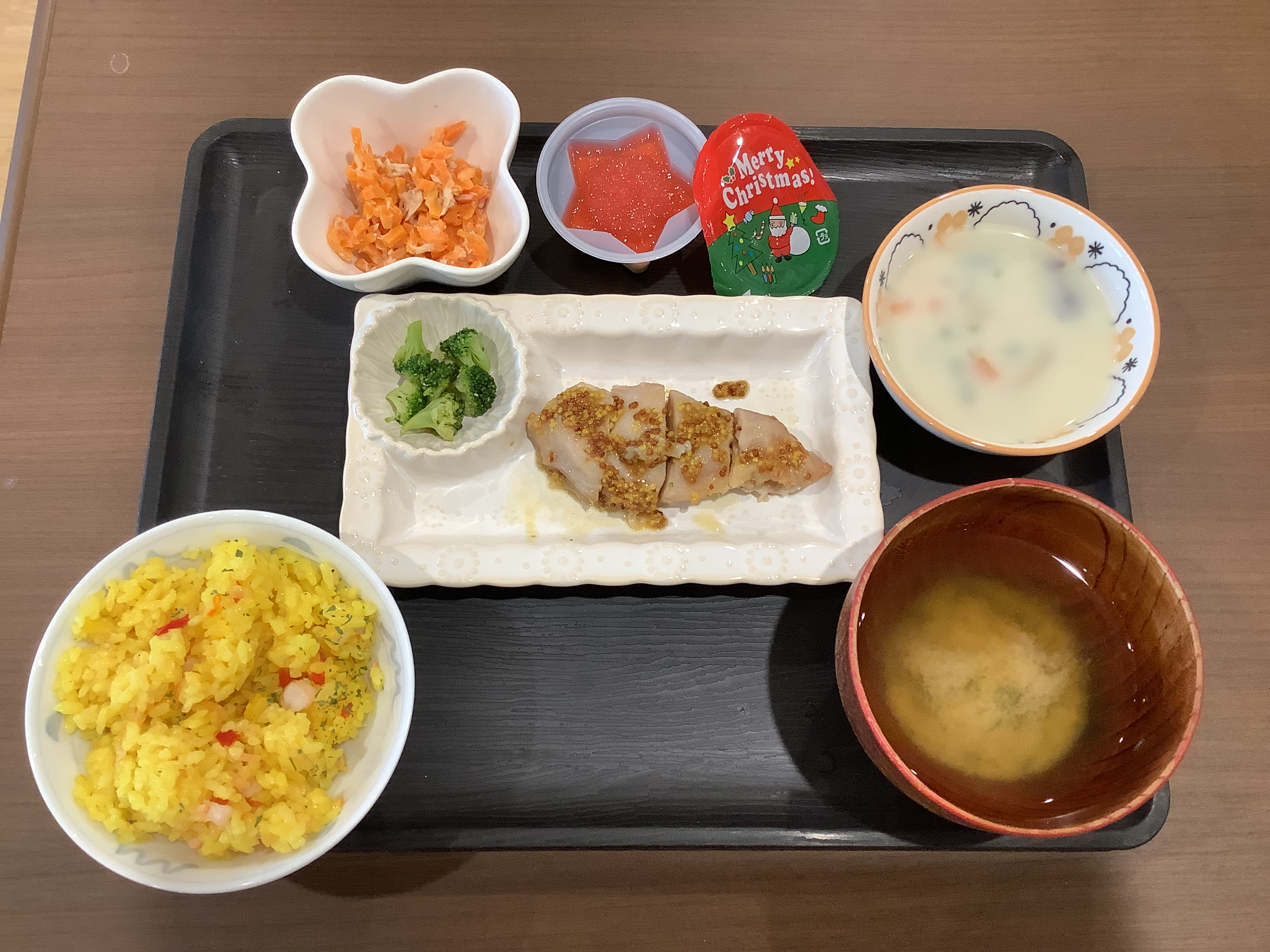 クリスマスの献立に！大人も子どももよろこぶ主食・副菜からデザートまでレシピ30選ネスレ日本 製品情報サイト