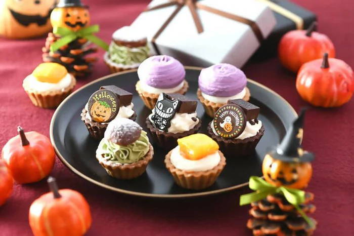 大きな壁面飾り☆ハロウィン☆おばけ お菓子 かぼちゃ 秋 幼稚園保育園施設病院の通販 by kirakirapikapika's shopラクマ