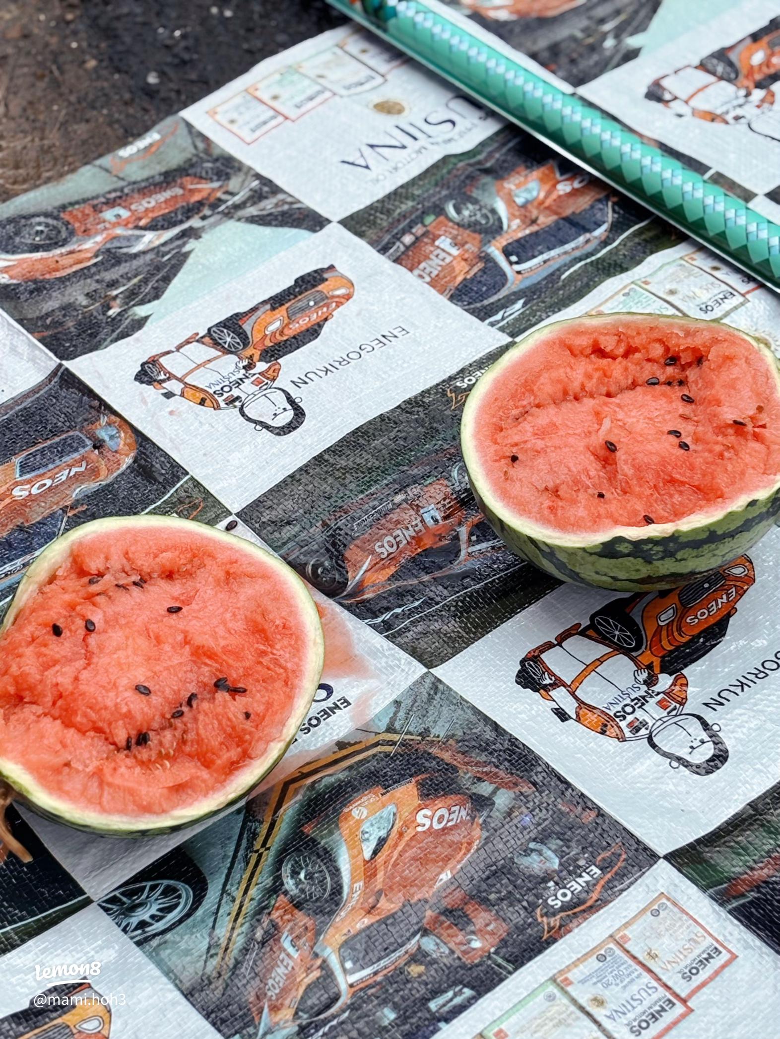 今日は夏祭りでした🏮✨ 甚平を着て屋台のフォトスポットでハイチーズ😊大きなスイカも登場しましたよ🍉愛媛松山愛媛県松山市保育園企業主導型企業主導型保育園アイグラン株式会社アイグランあいぐらん保育園あいぐらん保育園松山夏祭りなつ