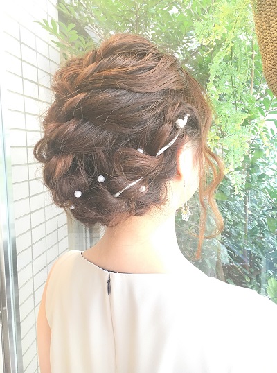 2025年秋 編み込みヘアのおしゃれな厳選カタログ