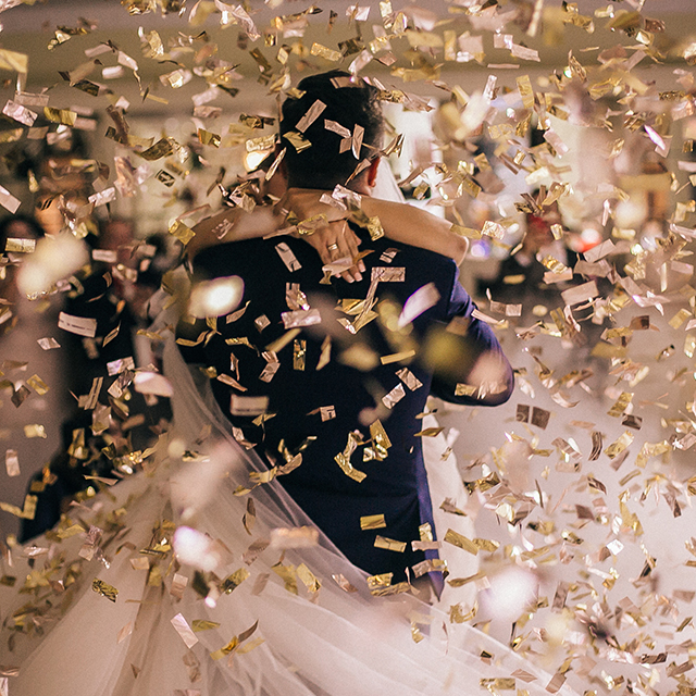 フラワーシャワーの他にもいろいろ！結婚式のシャワー演出13選*手作り・節約できるポイントを合わせて解説美花嫁図鑑farny ファーニー お洒落で可愛い花嫁レポが満載！byプラコレ