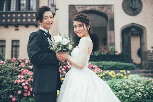 田村淳、庄司、安めぐみ、古田敦也 有名人の珍しい引き出物NEWSポストセブン