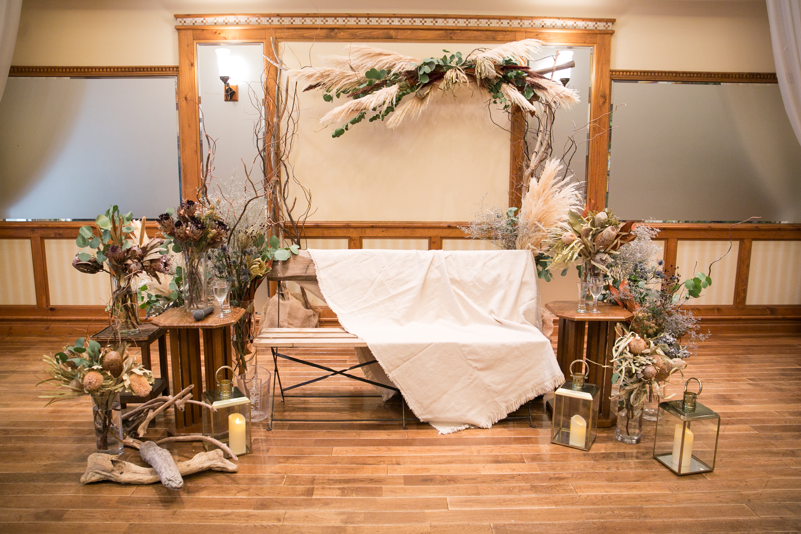 ウェディングメインテーブル装花 - 札幌 花屋 花たく- HANATAKU